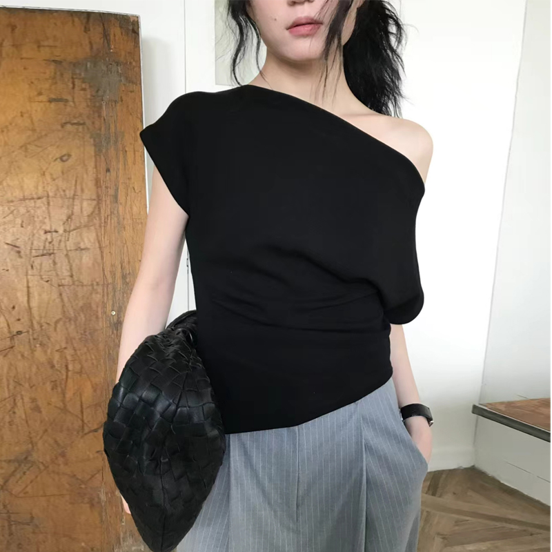 Elegant One-Shoulder Design Se - Korean Lifestyle & Kids Boutique のレビューと価格