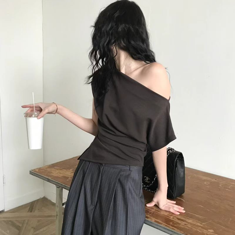 Elegant One-Shoulder Design Se - Korean Lifestyle & Kids Boutique のレビューと価格