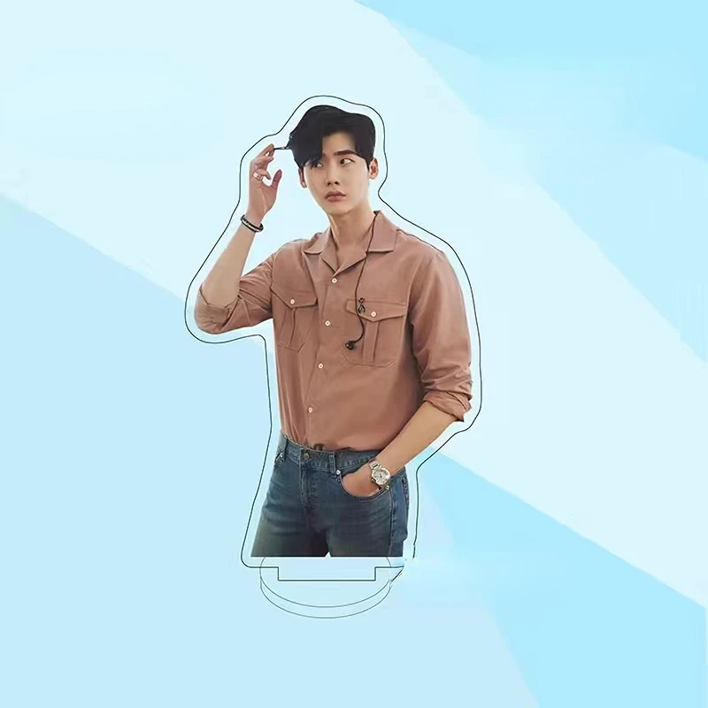 Korean Idol Lee Jong Suk Magaz - Modern Korean Lifestyle のレビューと価格